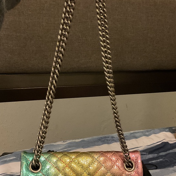 Kurt Geiger Rainbow Quilted Shoulder Bag - Picture 3 of 9